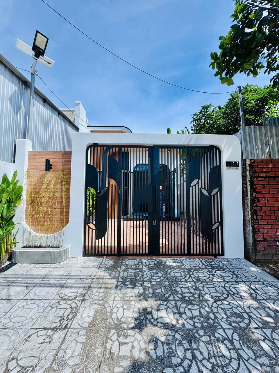 Bán nhà trệt mặt tiền Nguyễn Huy Tưởng, Rạch Giá – An Giang | Thiết kế hiện đại, Full nội thất cao cấp | DT 5x20m, Thổ cư 100%