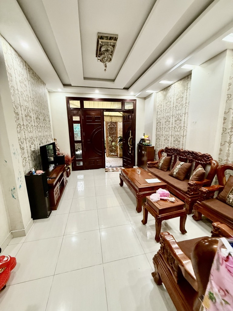 NHÀ ĐẸP 3 TẦNG SƠN KỲ TÂN PHÚ HẺM XE HƠI ĐỔ CỬA