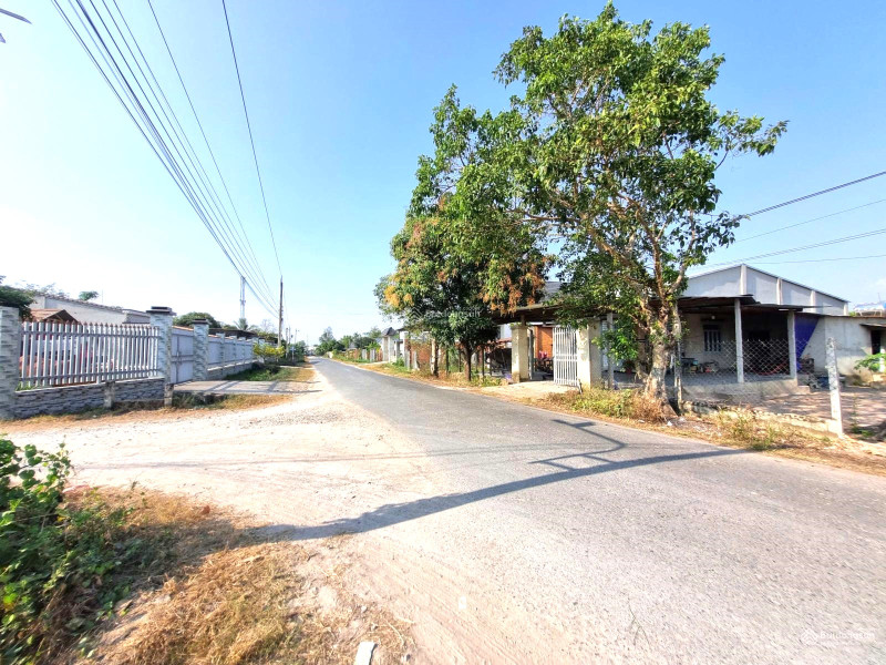 BÁN LÔ ĐẤT TRUNG TÂM 279M2 NGAY CỔNG KHU CÔNG NGHIỆP HIỆN HỮU 390 TRIỆU