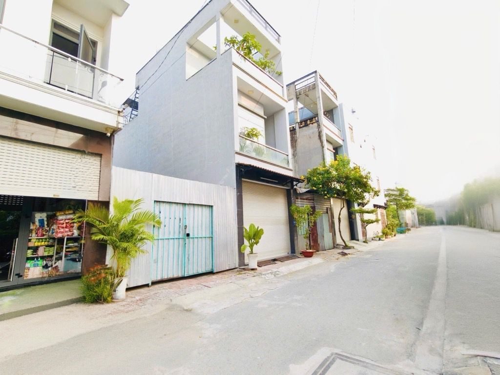 TAM BÌNH. ĐẤT THỔ CƯ ĐƯỜNG XE HƠI 6M. NGANG 4,2M .Ngô CHÍ QUỐC.
