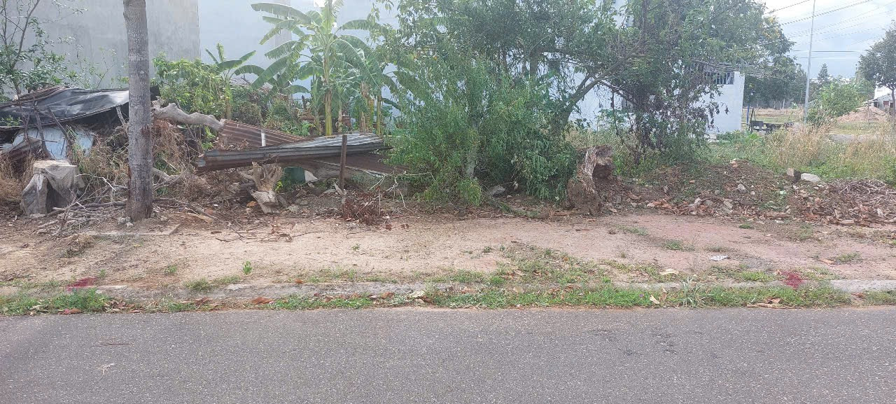 Bán đất 108m² ngang 6m giá 2.55 tỷ Phường Tam Long