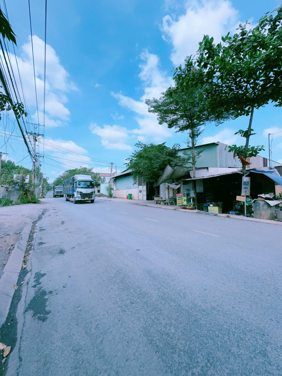 XT199
Cho thuê xưởng Sx 2000m2 Phan Đăng Lưu Gần Tân Cảng IDC - KCN Hố Nai 3 - P.Long Bình Biên Hoà .
 Giá chỉ 100tr/Tháng
