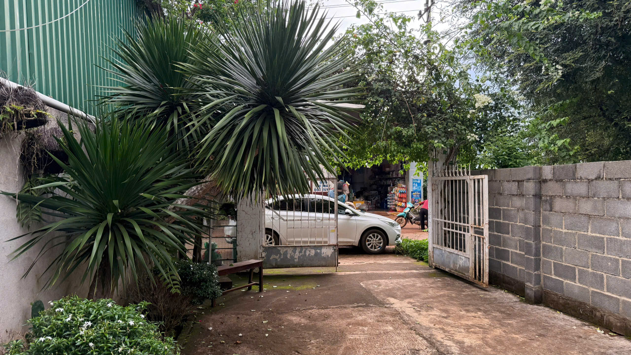 Bán nhà D6 BUÔN JU EATU 247.6m² ngang 5m giá 2.5 tỷ Phường Tân An