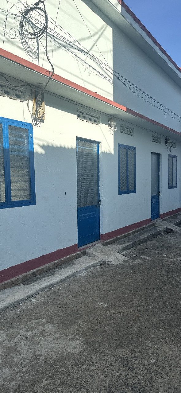 BÁN DÃY TRỌ NGAY VÒNG XOAY KM3 – GIÁ 2T5 (CÓ THƯƠNG LƯỢNG)