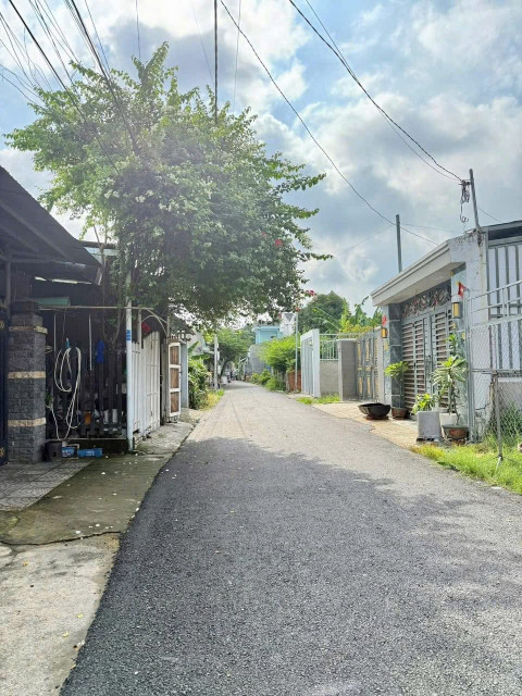 Bán nhà 137m² ngang 5m giá 2.3 tỷ tại Phường Tân An : 0815422197