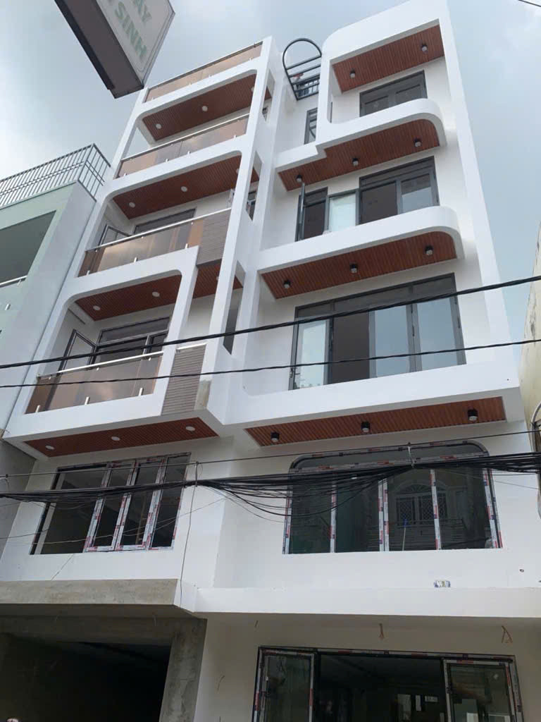 NHÀ PHỐ 6 TẦNG CÓ THANG MÁY (4.3x19) HXH 1/ NGUYỄN ẢNH THỦ Q12
