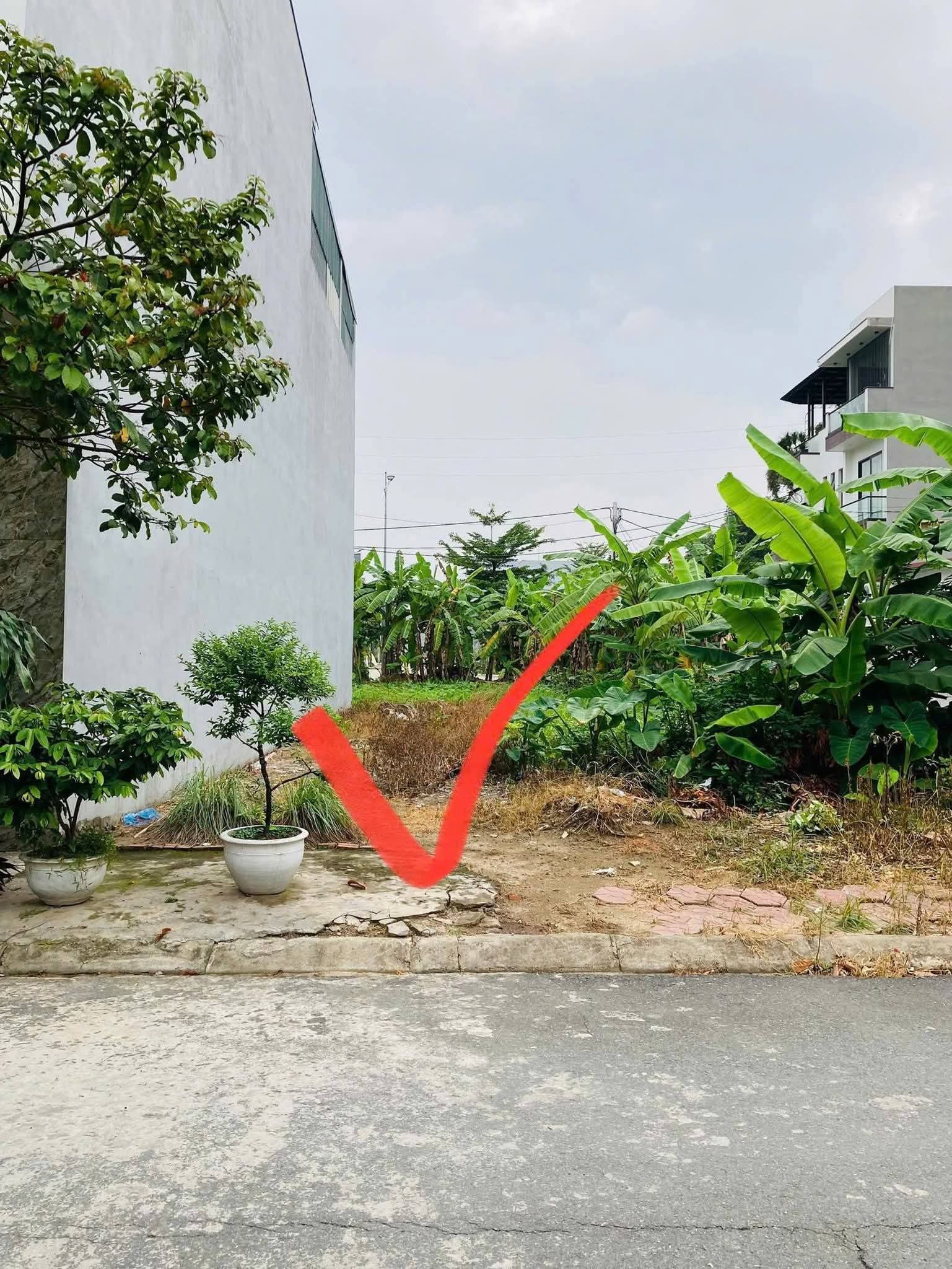 🏡 BÁN LÔ ĐẤT NGAY CẠNH TRƯỜNG CHUYÊN MỚI