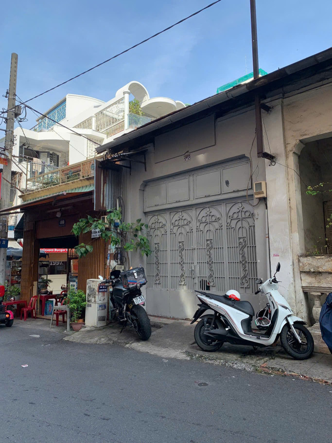 Nhà phố vị trí đẹp Quận 1 - Đinh Công Tráng📍 Địa chỉ: 38 Đinh Công Tráng, P. Tân Định, Quận 1,