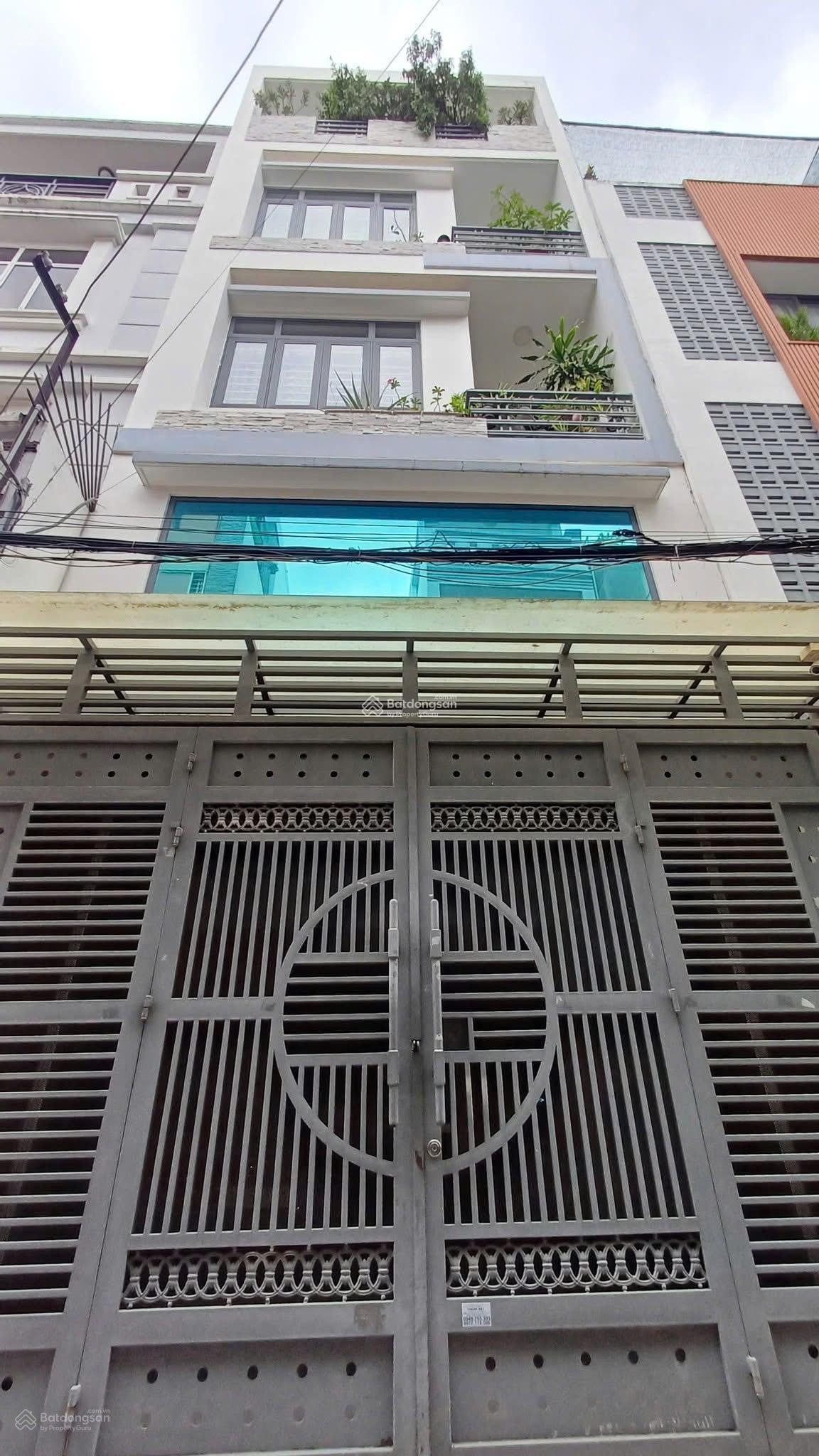 Bán gấp nhà hẻm xe hơi 6m đường Nguyễn Văn Nguyễn, Quận 1 - 70m2, 4tỷ550tr, đang cho thuê 20tr/th