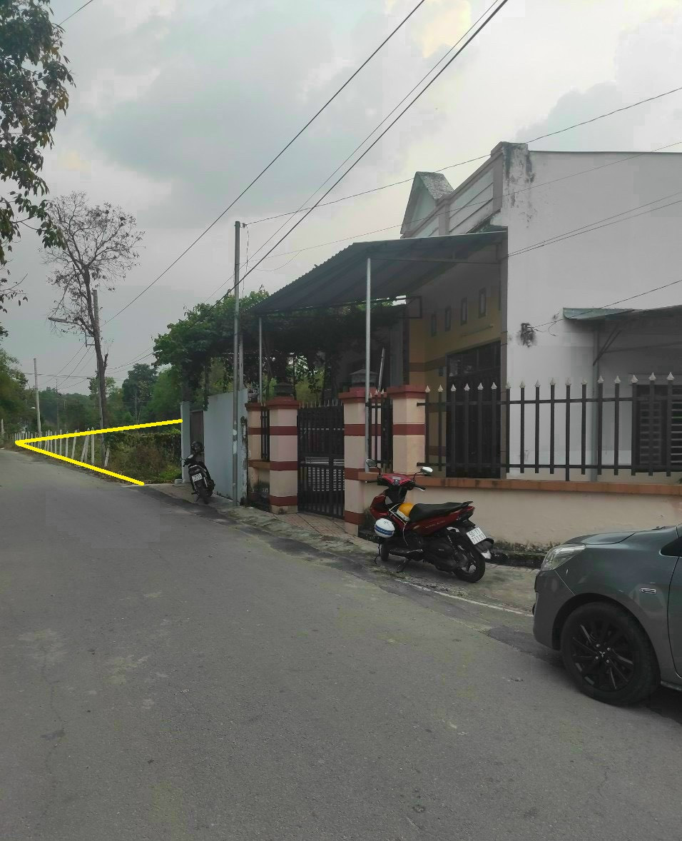 Về quê bán gấp lô 6x30. Đường nhựa. Ra chợ 3phut. Dân xung quanh ở khá ổn. Đất tại Bến Cát - Bình Dương