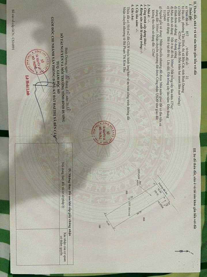 Phường Tân Định - Tp Bến Cát - Bình Dương  khu phố 2 , ngay cổng sau trường cấp 1 Định Phước , vị trí ở kế hợp buôn bán - kinh doanh  xung quanh là chợ , trường mầm non , trường cấp 1.2.3 của tân định . dân cư đông kín . gần kế bên Khu công nghiệp Bến Lớn
