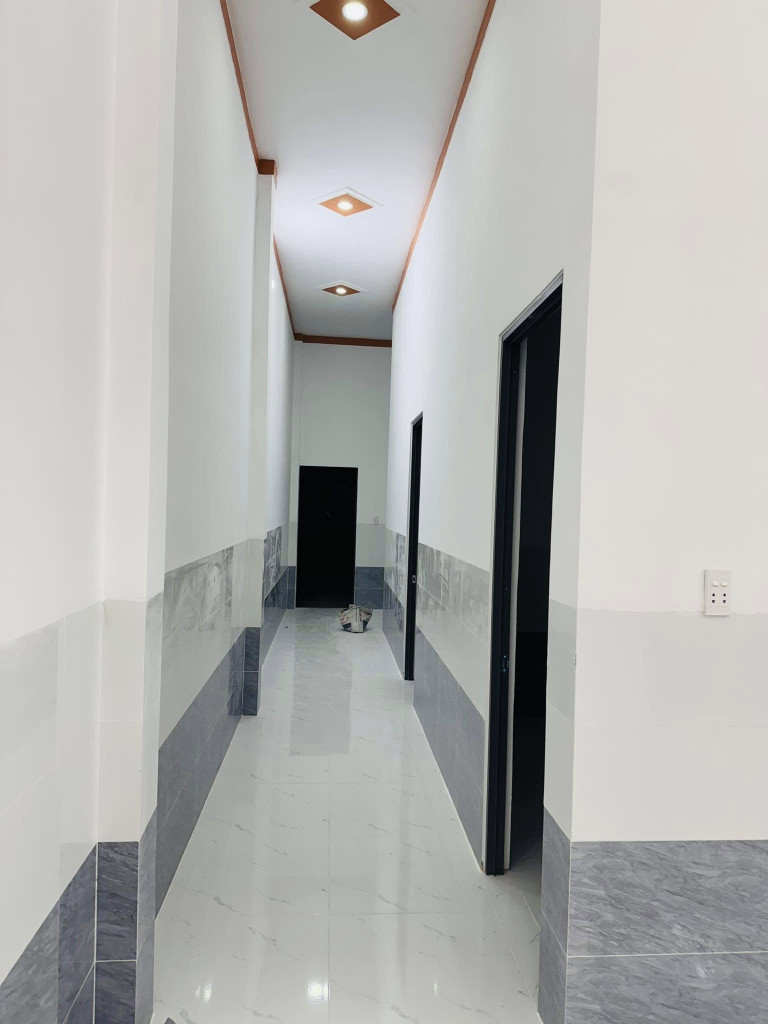 Bán nhà 100m² ngang 5m giá 1.67 tỷ tại Phường Tân Định Thị xã Bến Cát:  0815422197