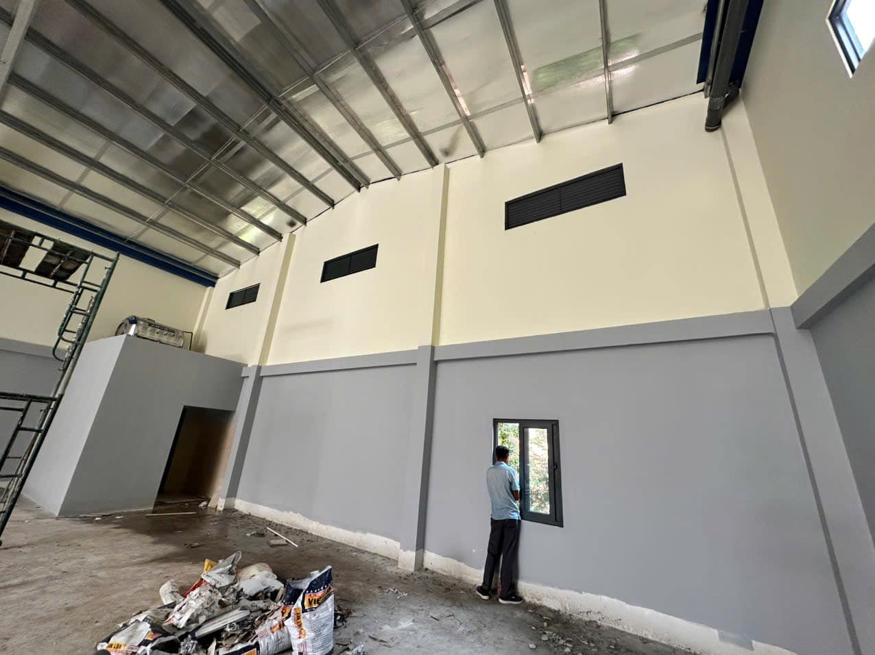 XƯỞNG  500m2 tân định bến cát gần chợ hoàng gia.