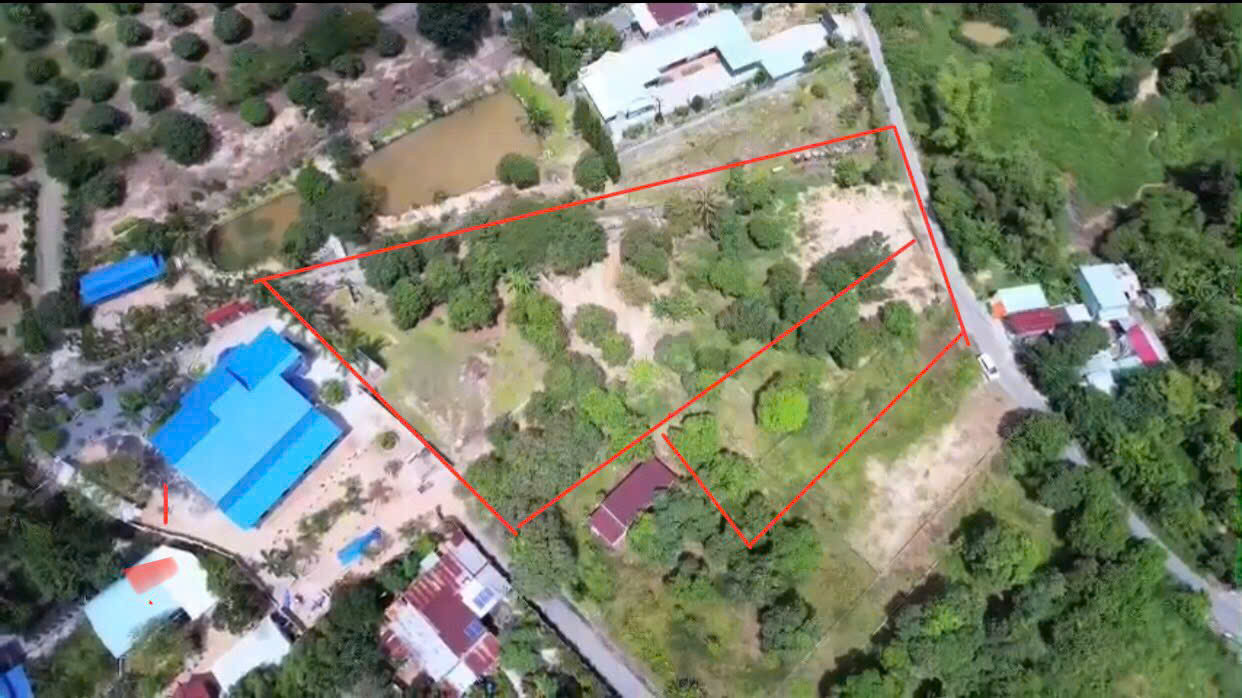 Bán đất 3868m² giá 12.5 tỷ Phường Tân Hải