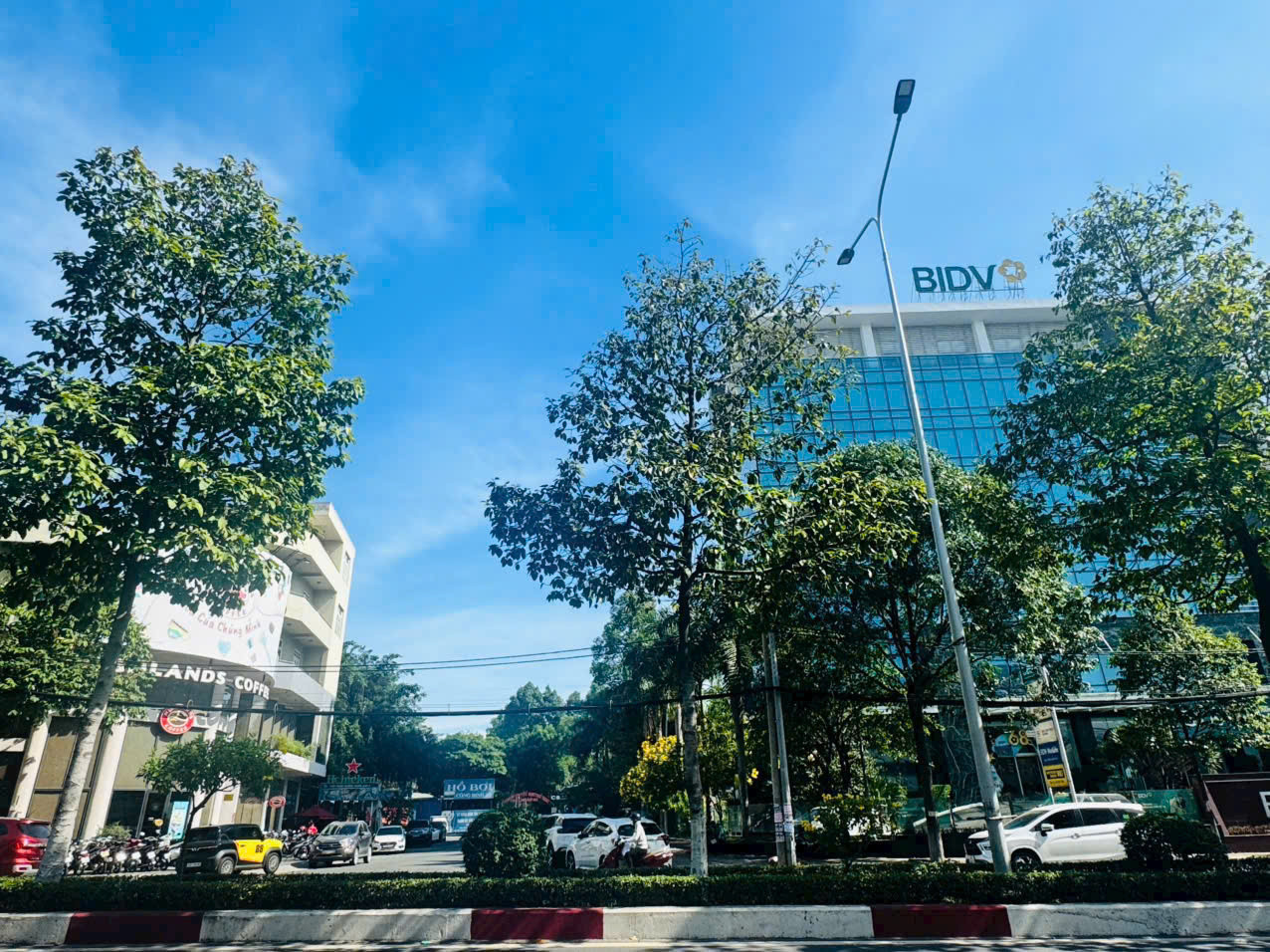 Đất kinh doanh, gần Highland Đồng Khởi, đường nhựa 10m chỉ 8 tỷ