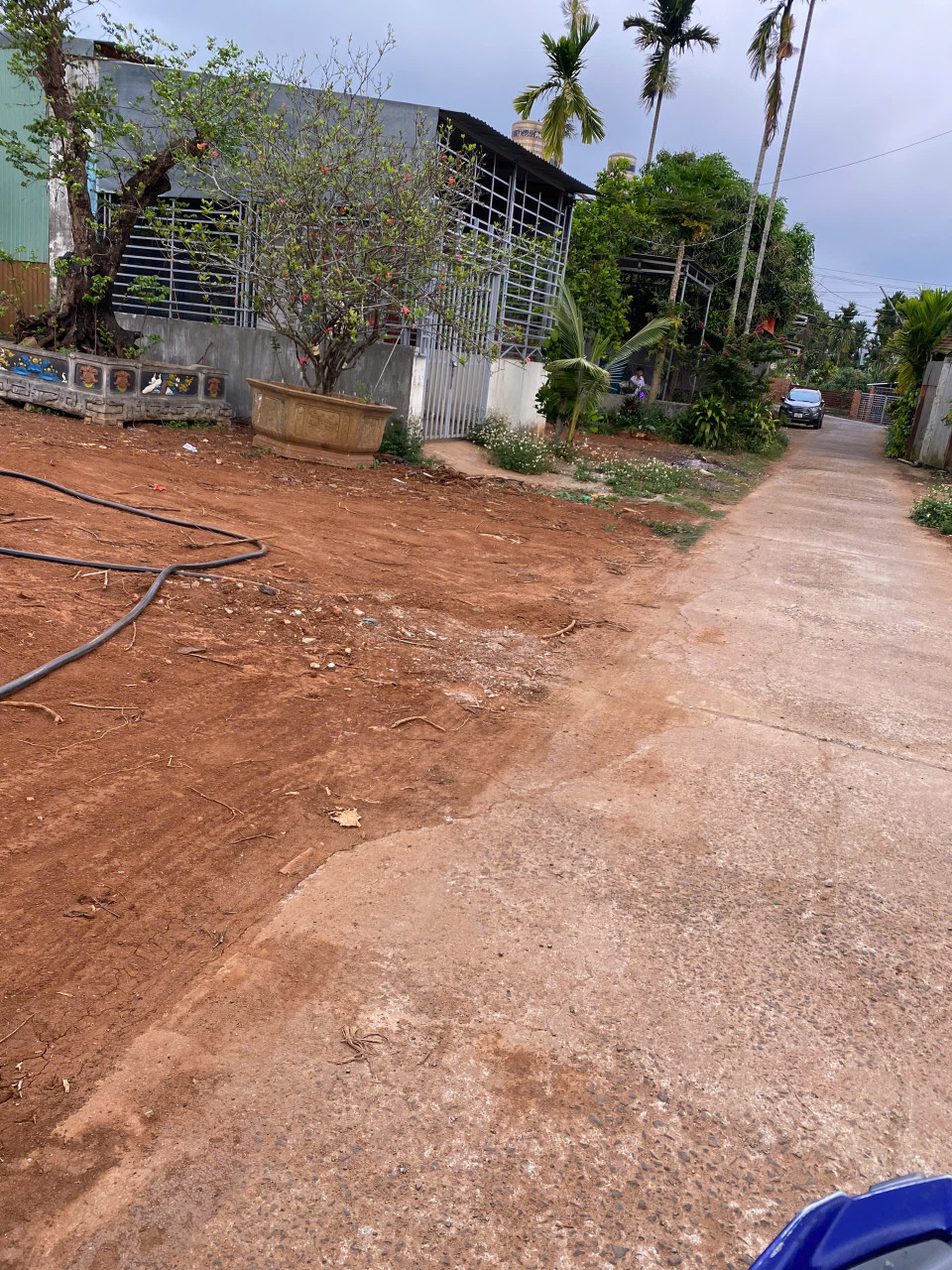 Bán ĐẤT Cách  Chợ Đầu Mối 200m  Mt lương Anh Quang  181.3m² 1.25 tỷ tại Phường Tân Hòa Thành phố Buôn Ma Thuột