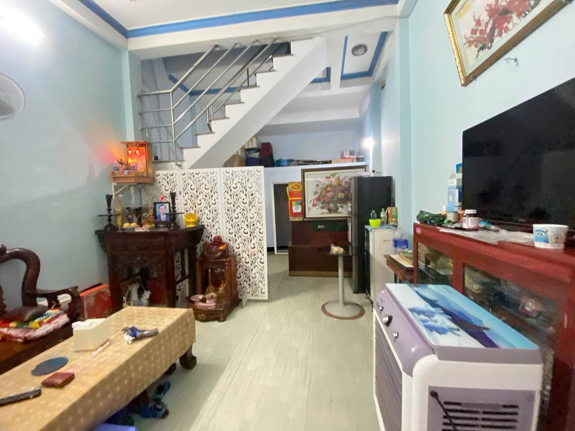 Nhà 2 tầng hxh Phan Văn Hớn, Q12, 860tr