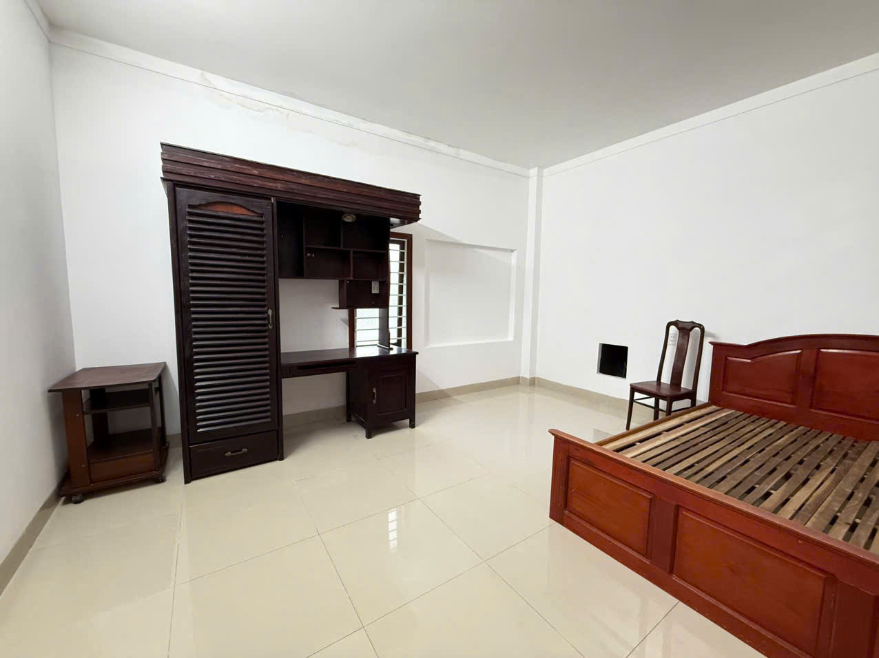 ❌ Bán nhà 2 mê lệch - góc 2 mặt tiền hẻm 79 Đinh Núp - 10x20m - tặng kèm giàn năng Lượng Mặt trời thu được 10tr/ tháng