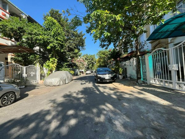 CẦN BÁN CĂN BIỆT THỰ HƯNG THÁI 1 - PHÚ MỸ HƯNG