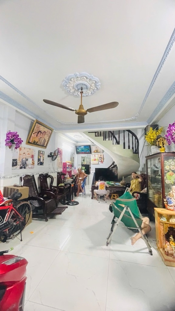 Nhà Huỳnh Thiện Lộc, Hẻm Oto, 69,2m², 4x18, giá 7 tỷ, Tân Phú, 3 Tầng