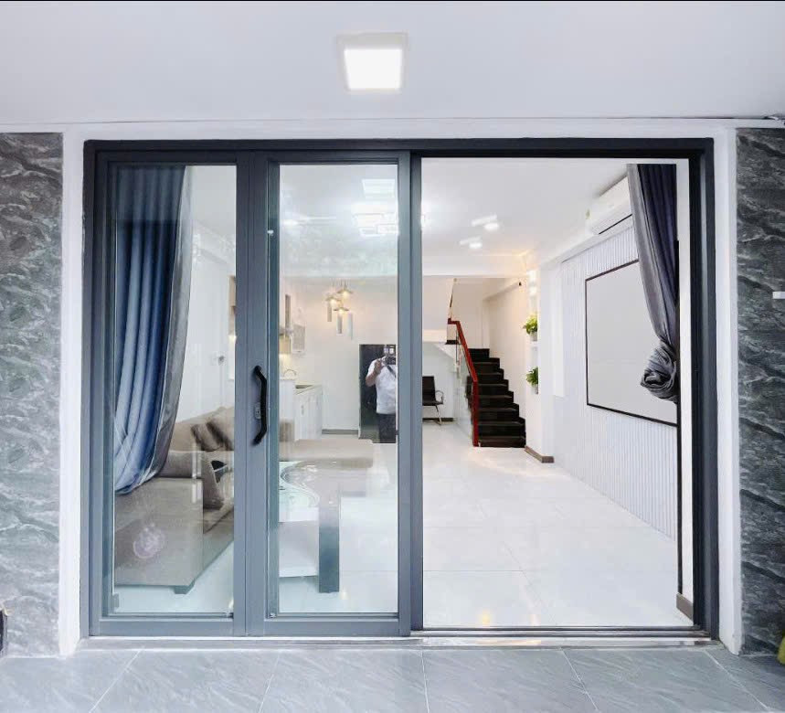 Nhà phố 2 tầng kề bên KĐT PHÚ MỸ HƯNG, 32m2, chỉ hơn 3 tỷ