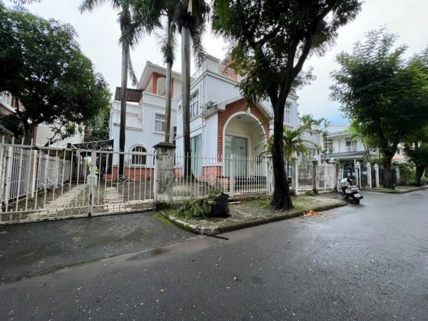 🏡Bán Biệt Thự Tứ Lập Mỹ Phú 2B, Phú Mỹ Hưng (Q.7) – Nhà Cũ, Thiết Kế Lại Theo Ý Thích