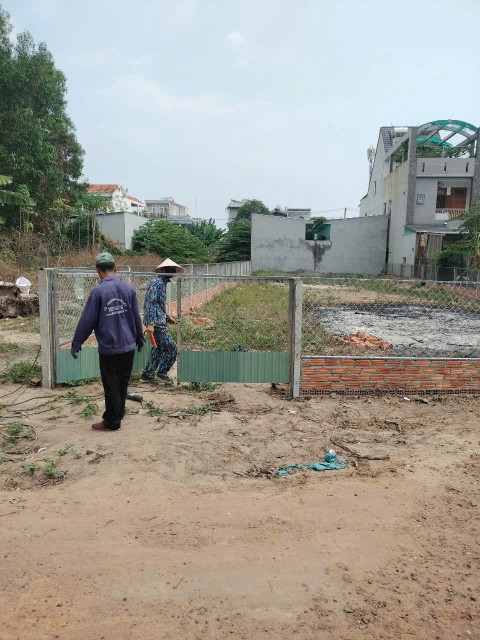 BDS HVL Cần chuyển nhượng lại lô đất mặt tiền đường 197 Tân Phú- TP. Thủ Đức