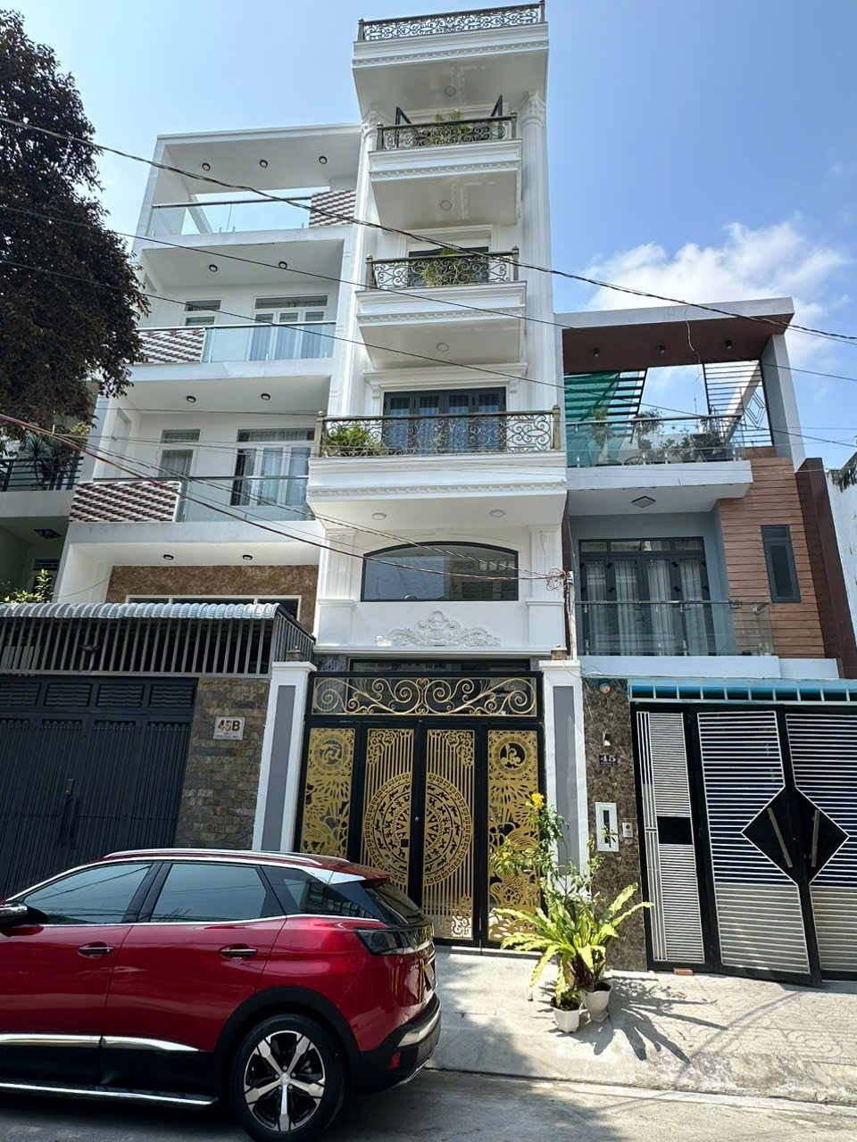 nhà 5 lầu + thang máy 4x19m đường 79 phường Tân quy Quận 7