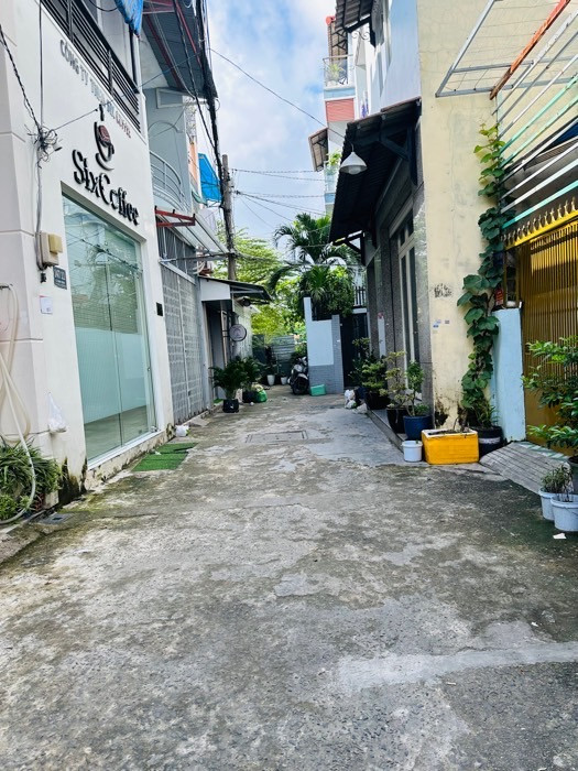 🌹68M2 - 2 TẦNG - HẺM XE HƠI - NỞ HẬU - CHỈ NHỈNH 6 TỶ🌹,