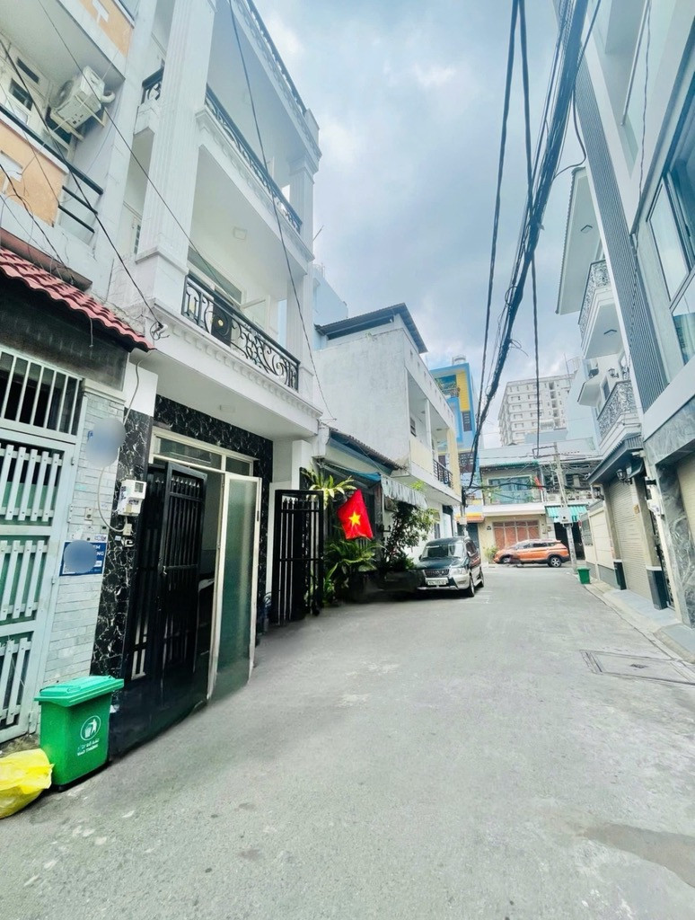 Bán nhà  4 tầng 4 ×15 m tân hương Phường Tân Quý Quận Tân Phú