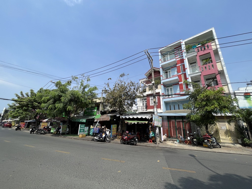 Mặt Tiền Đường Nguyễn Phúc Chu - Nhà 5 Tầng - giá 14 tỷ , Phường 15 , Tân Bình.