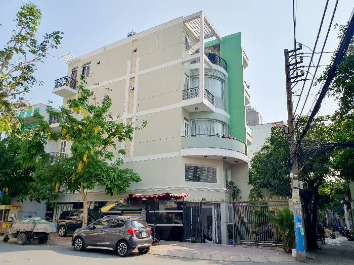 Bán nhà 5 Tầng, Đường ôtô, giá 13 tỷ Phường 15 , Tân Bình.
