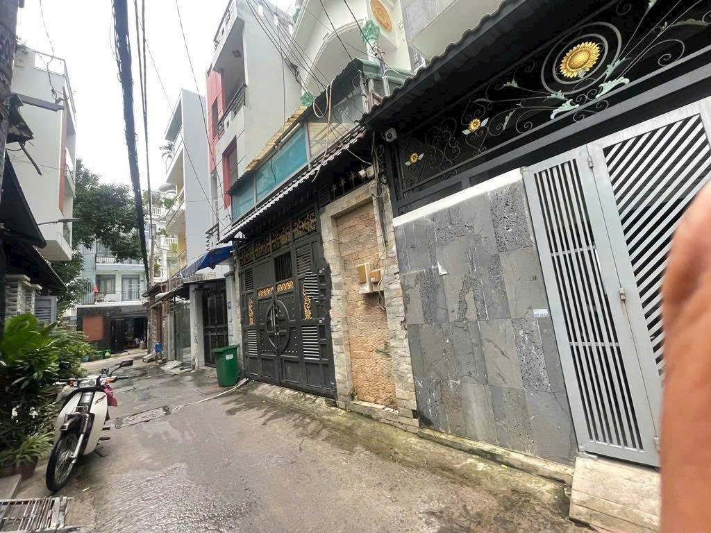 Bán nhà CHVD 5 Tầng HXH Phạm Văn Bạch Tân Bình