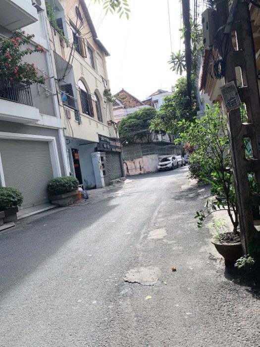 Bán nhà 163m²  11×21m²giá 26 tỷ Phường Tân Sơn Nhất