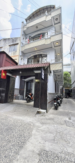 Nhà 4 Tầng - DT : 5,7x19=109m²giá 15.8 tỷ Phường Tân Sơn Nhì , Tân Phú