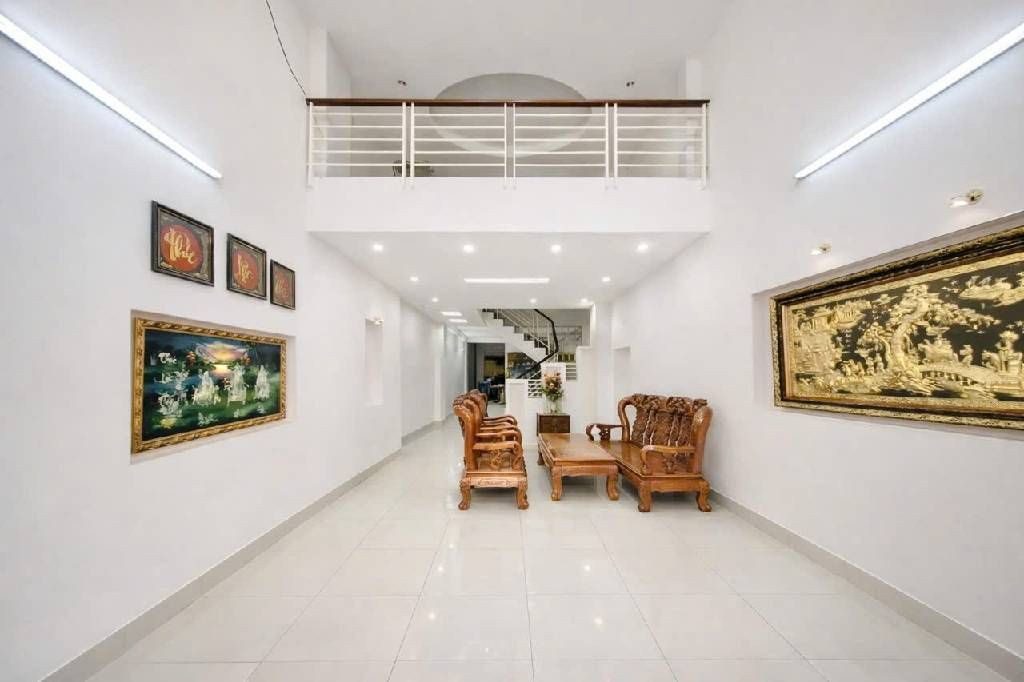 Bán nhà 85m² full thổ cư ngang 4m giá 9.3 tỷ tại Phường Tân Sơn Nhì