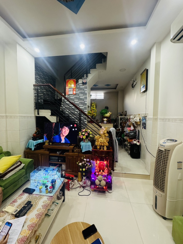 Bán nhà 3 tầng, 42m2 (4x11), Ngay vòng xoay An Lạc, gần Aeon Tên Lửa, giảm sâu còn hơn 3 tỷ