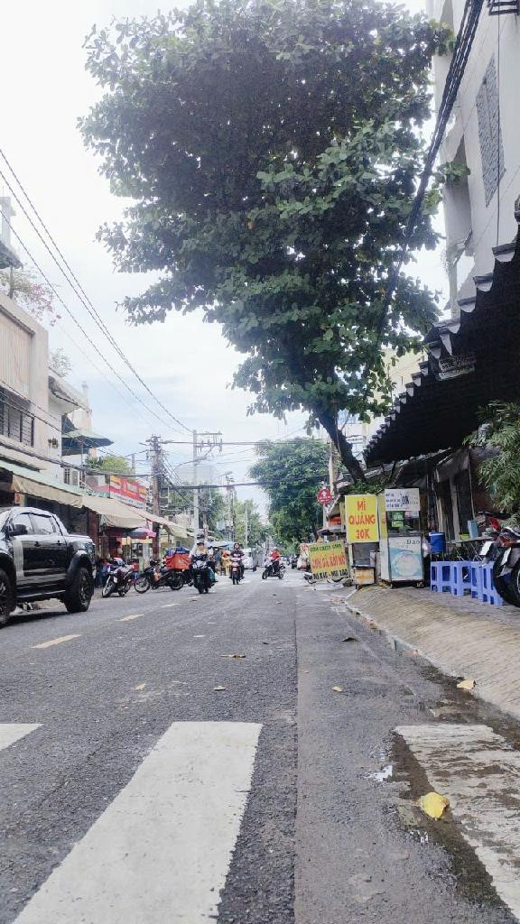 Bán nhà mặt tiền 4Tầng 5.5×15m chu văn an  Phường Tân Thành Quận Tân Phú