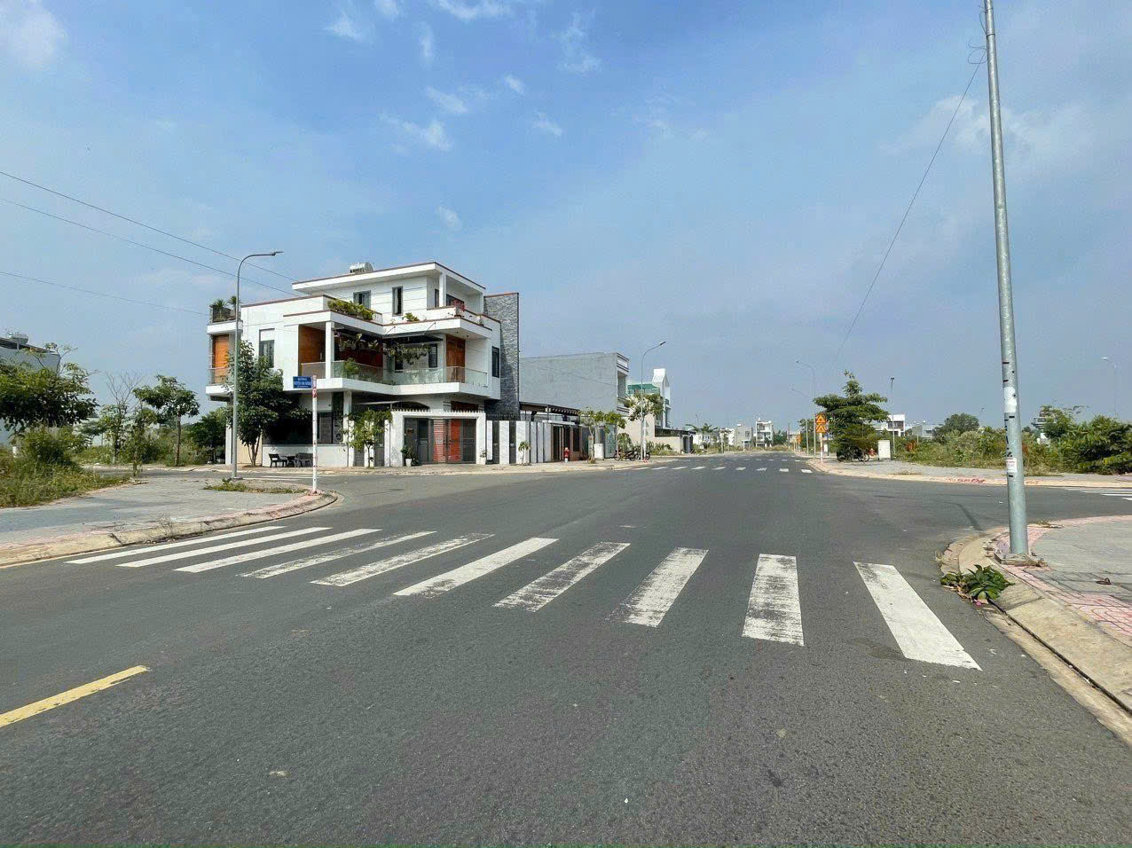 Bán đất 250m2 có 100m2 thổ cư ngay chợ Đồng Xoài giá bể chỉ 1tr9/m2