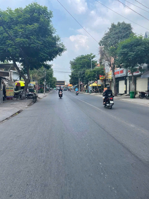 BÁN NHÀ (106M²) MẶT TIỀN DƯƠNG THỊ MƯỜI, QUẬN 12 GIÁ TỐT