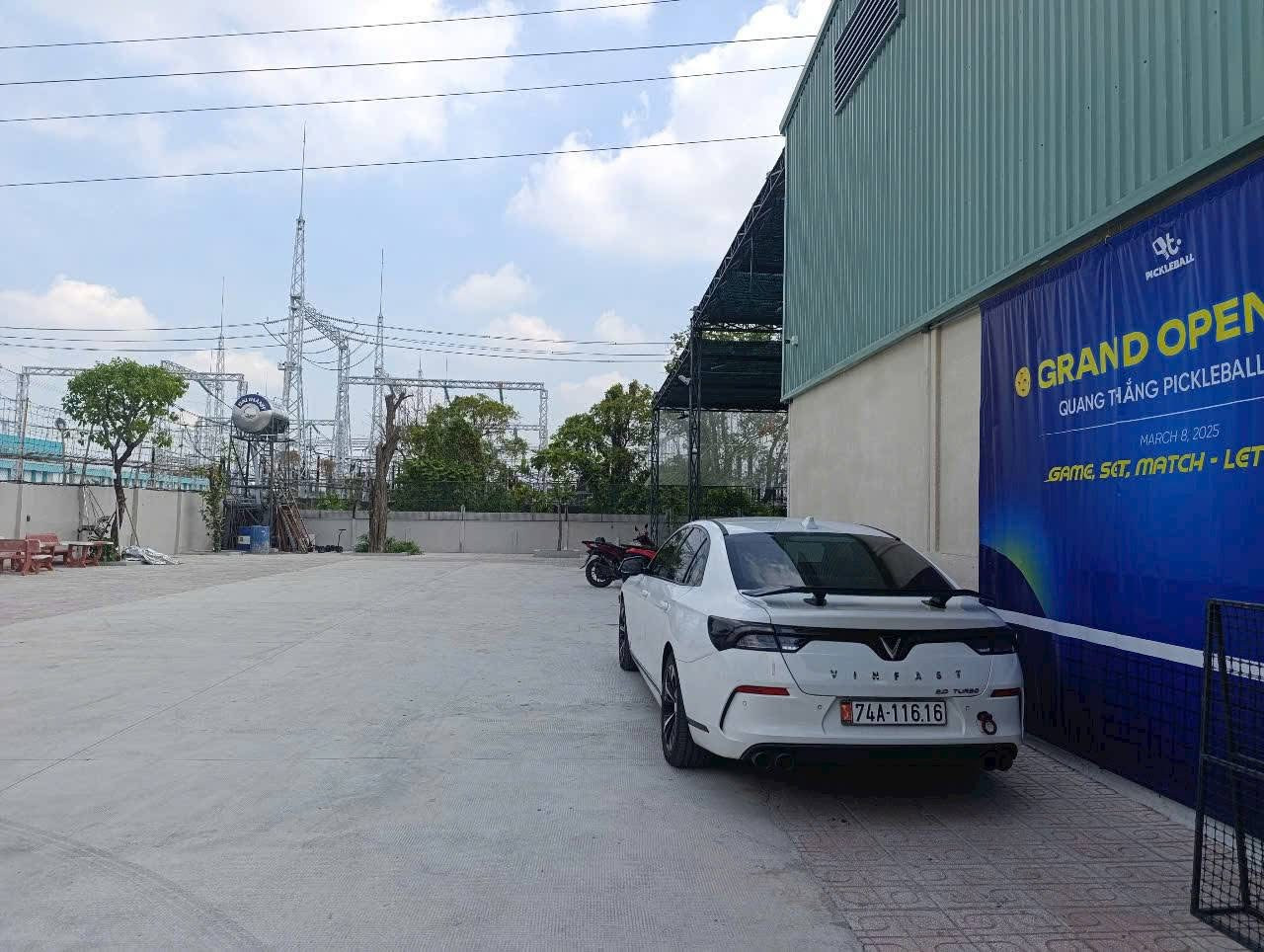 Cho thuê kho xưởng bãi 2600m2 gần Ql1A, ngã tư Đình Quận 12