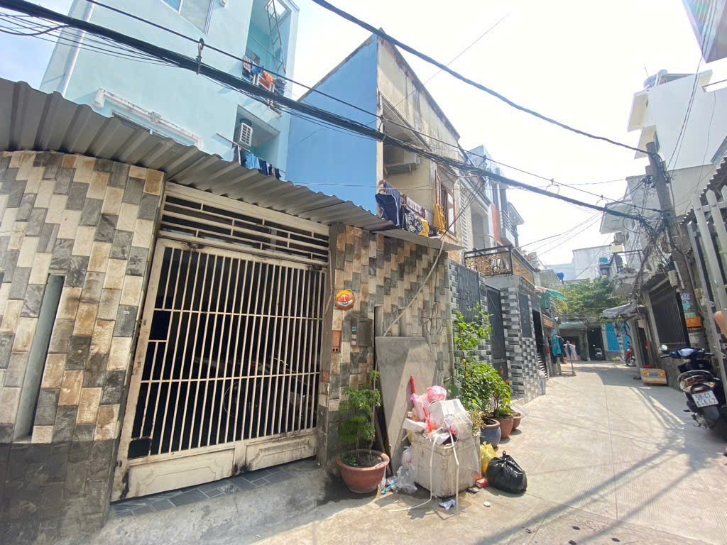 Ngộp Bank giảm giá Bán gấp nhà HXH 44 Bùi Văn Ba, TTĐông Q7. DT 72m2. Giá chỉ 6,7tỷ.