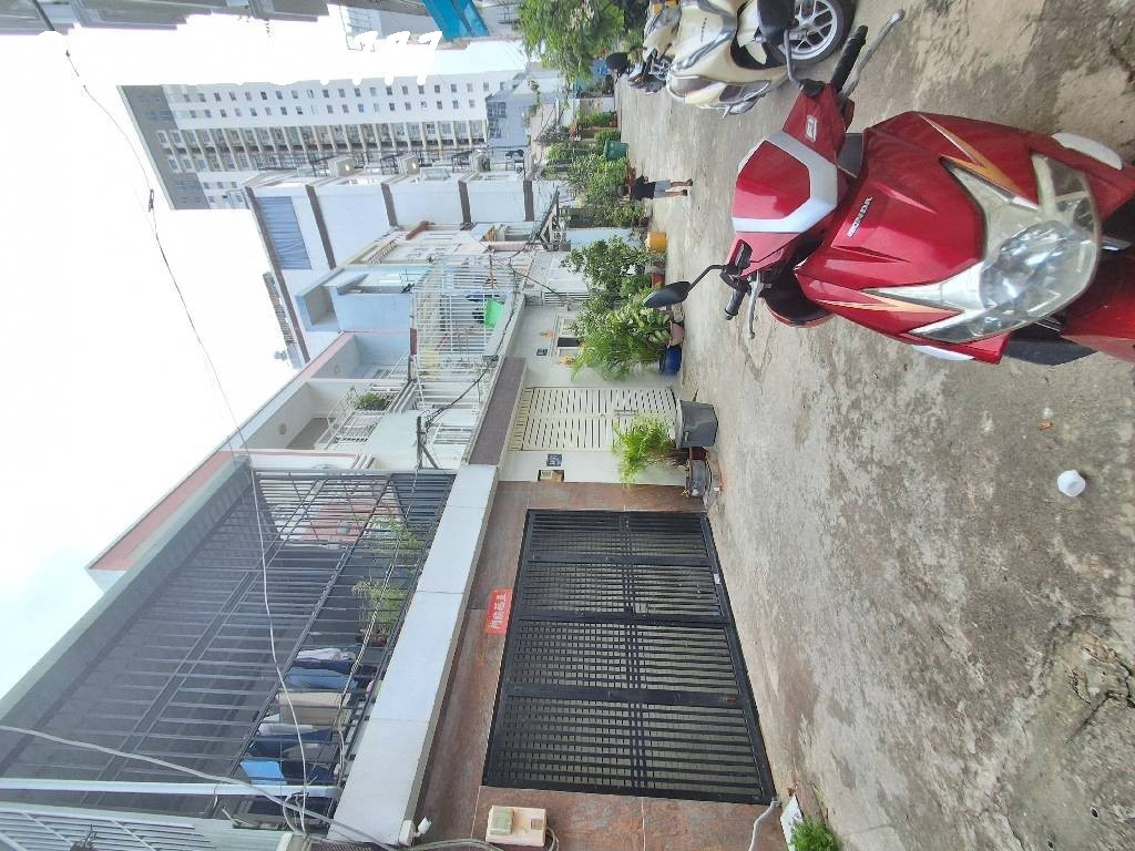 BÁN GẤP- 2 TẦNG -60M2- QUẬN 7- NHỈNH 7 TỶ