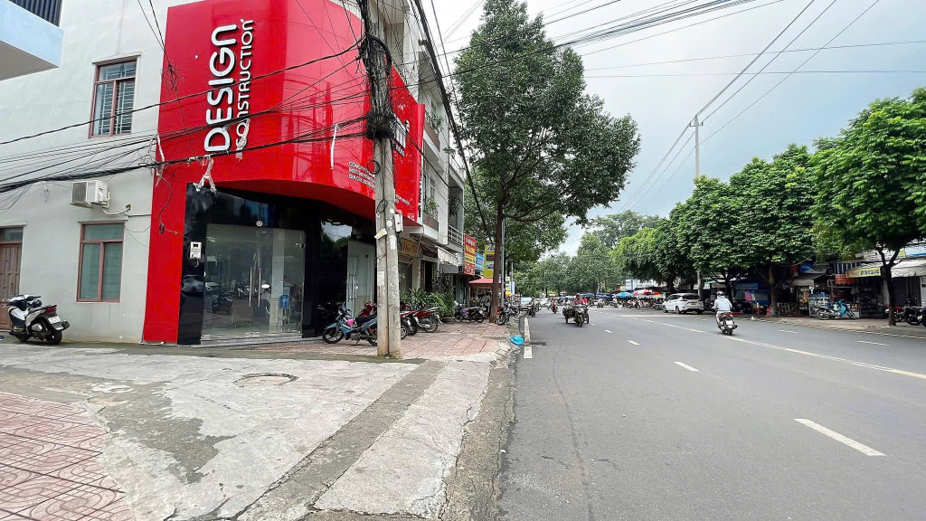 NHÀ MÊ LỮNG HẺM 291 PHAN BỘI CHÂU - TÂN TIẾN