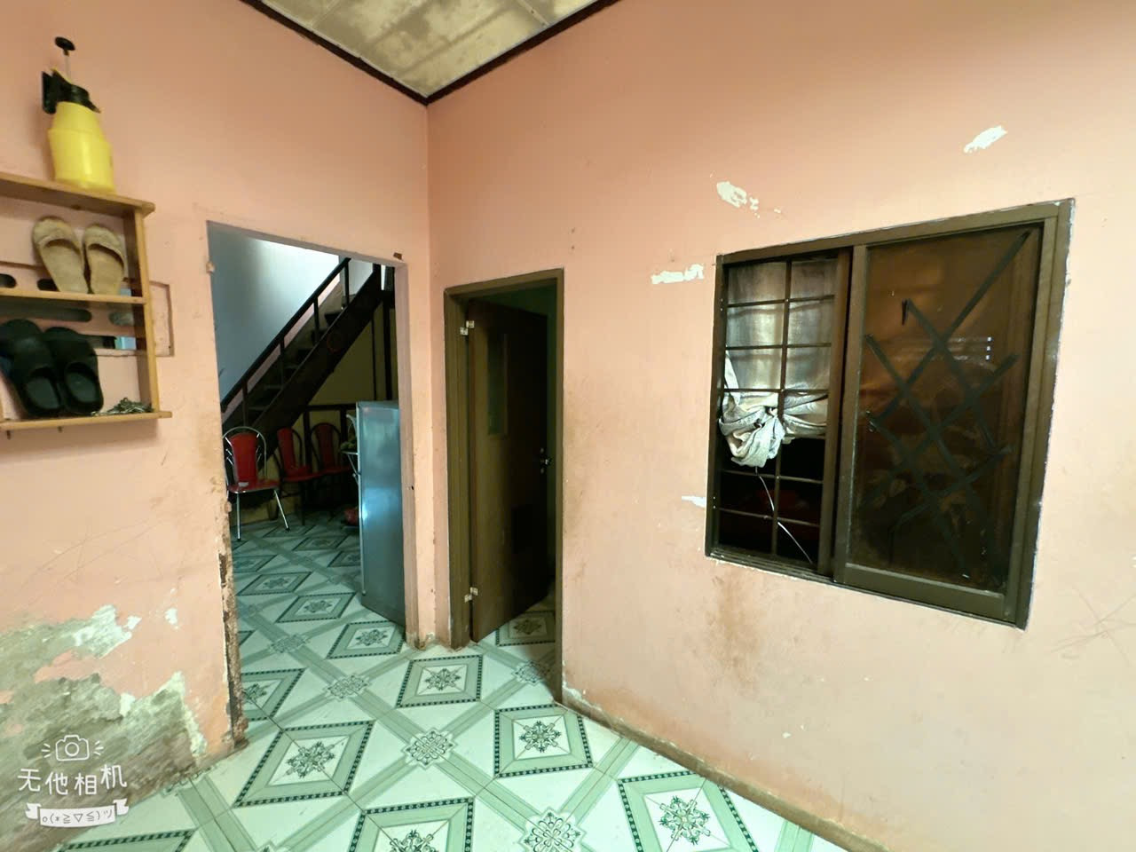 NHÀ MẶT TIỀN NƠ TRANG GƯH