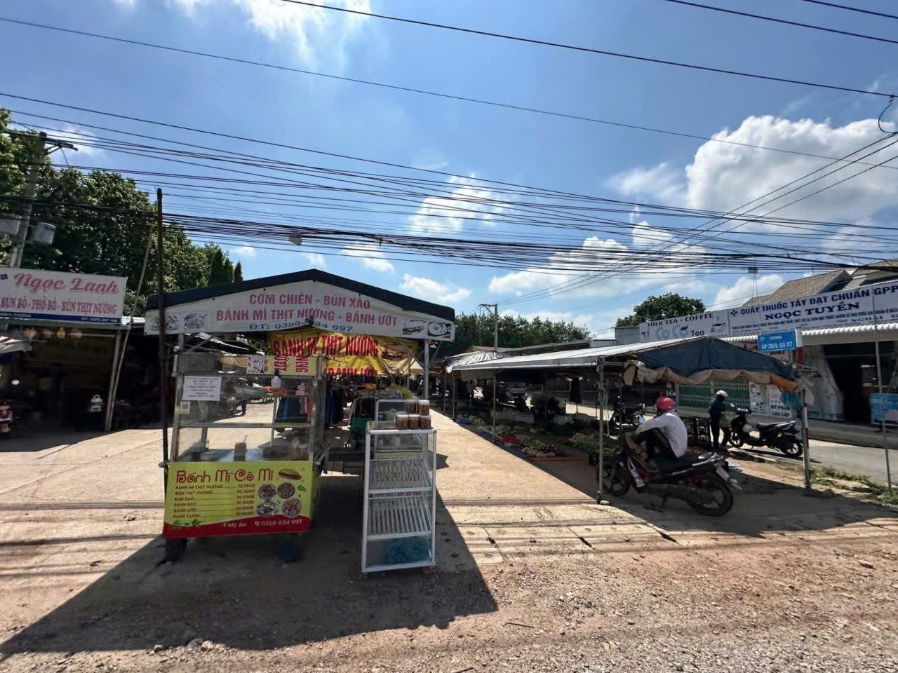 Bán Đất 566m² thổ cư 100m² giá 780 triệu Đối diện Trường cấp 1 và cấp 2 lh đi xem 0916956055