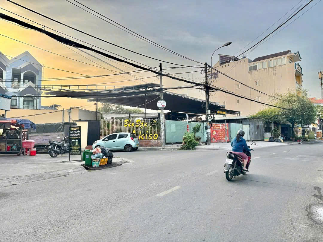 BDS HVL Cần bán khuôn đất Mặt Tiền đường Làng Tăng Phú phường Tăng Nhơn Phú A Thành Phố Thủ Đức.