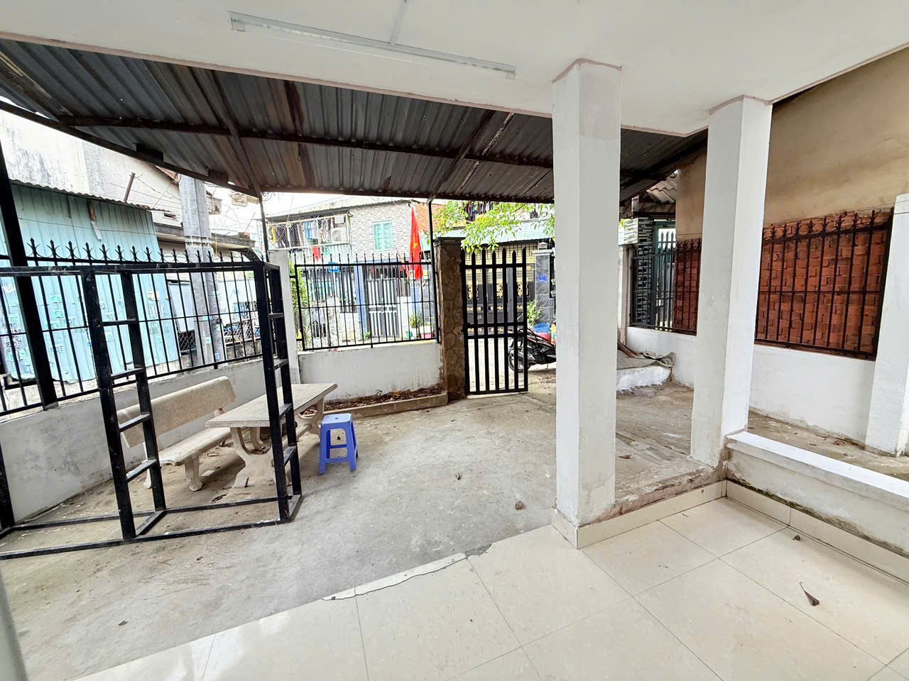 BÁN NHÀ TĂNG NHƠN PHÚ B - HẺM XE HƠI THÔNG - 100M2 SÂN VƯỜN - 4.55 TỶ - LH: 0762161868