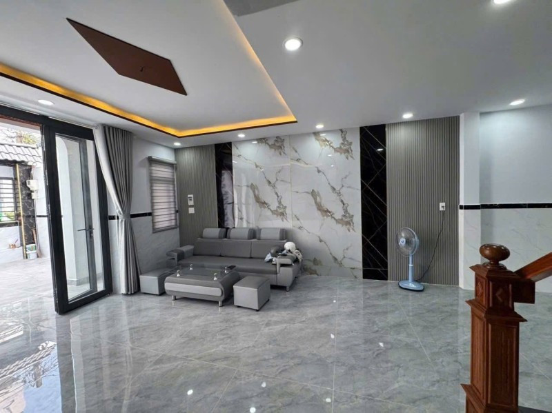 Bán nhà Bưng Ông Thoàn, Q.9: 100m2, 2 tầng, 4PN, SH, 7.35  tỷ. LH: 0933125879