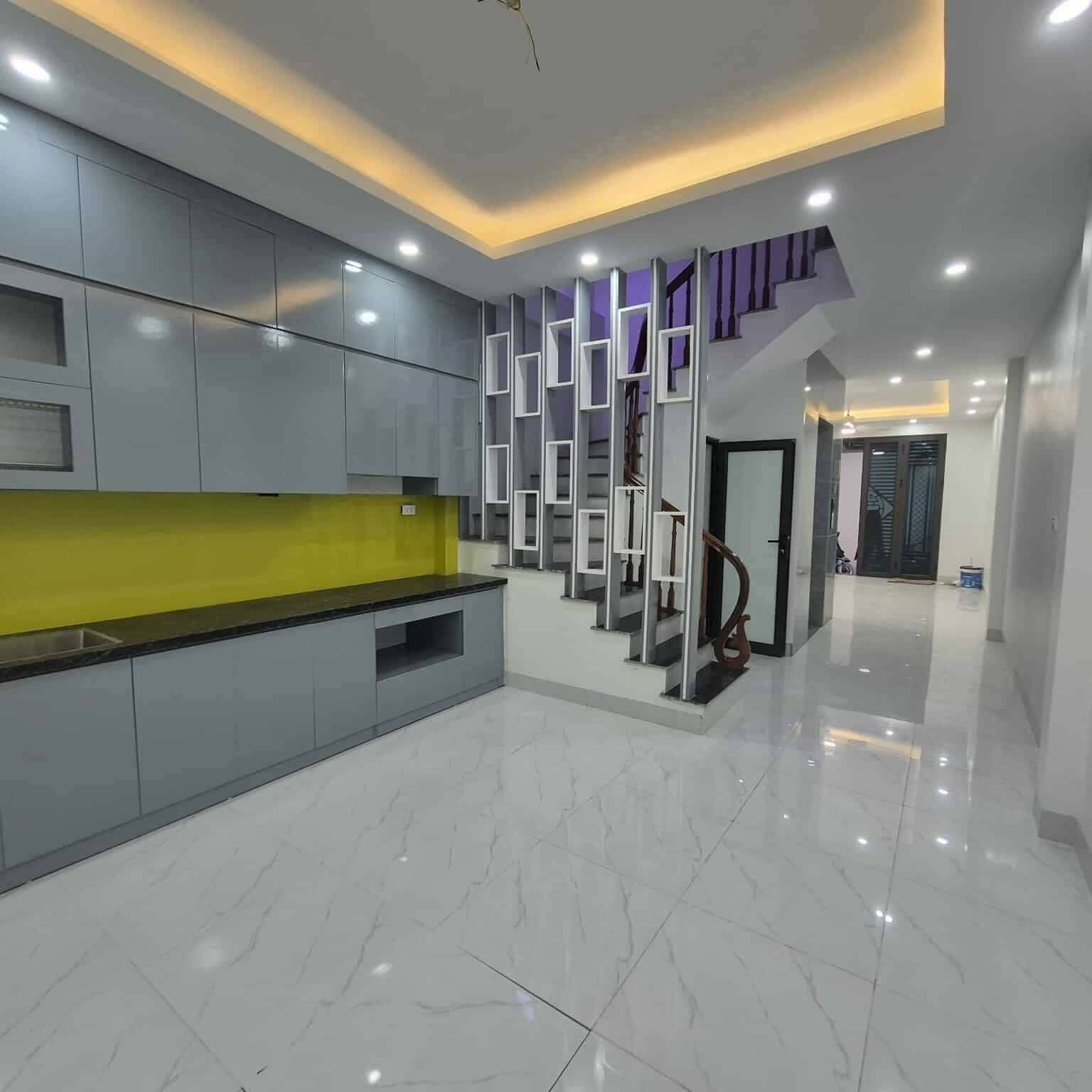 Bán nhà 53m² ngang 4m giá 9.45 tỷ Phường Tây Mỗ